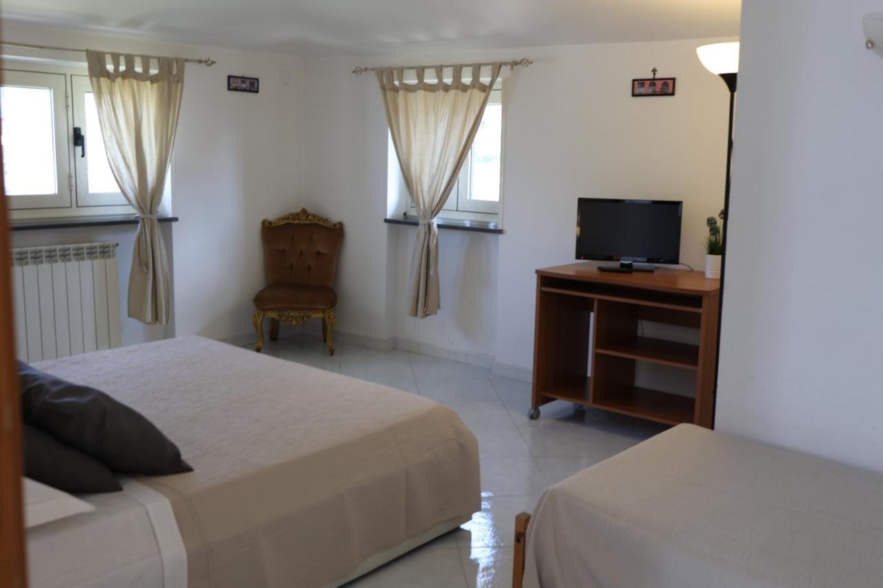 B&B Privileged Pollena Trocchia Zewnętrze zdjęcie